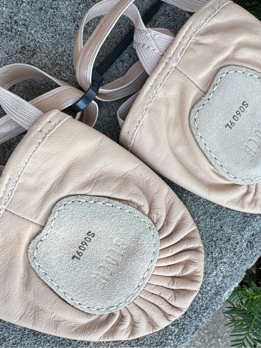 NWOT Bloch Dance Eclipse Leather Contemporary Ballet Half- Toe Shoe Sz Med